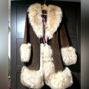 Vintage suede fur cuffed coat - with belt. Fits more like a M/L